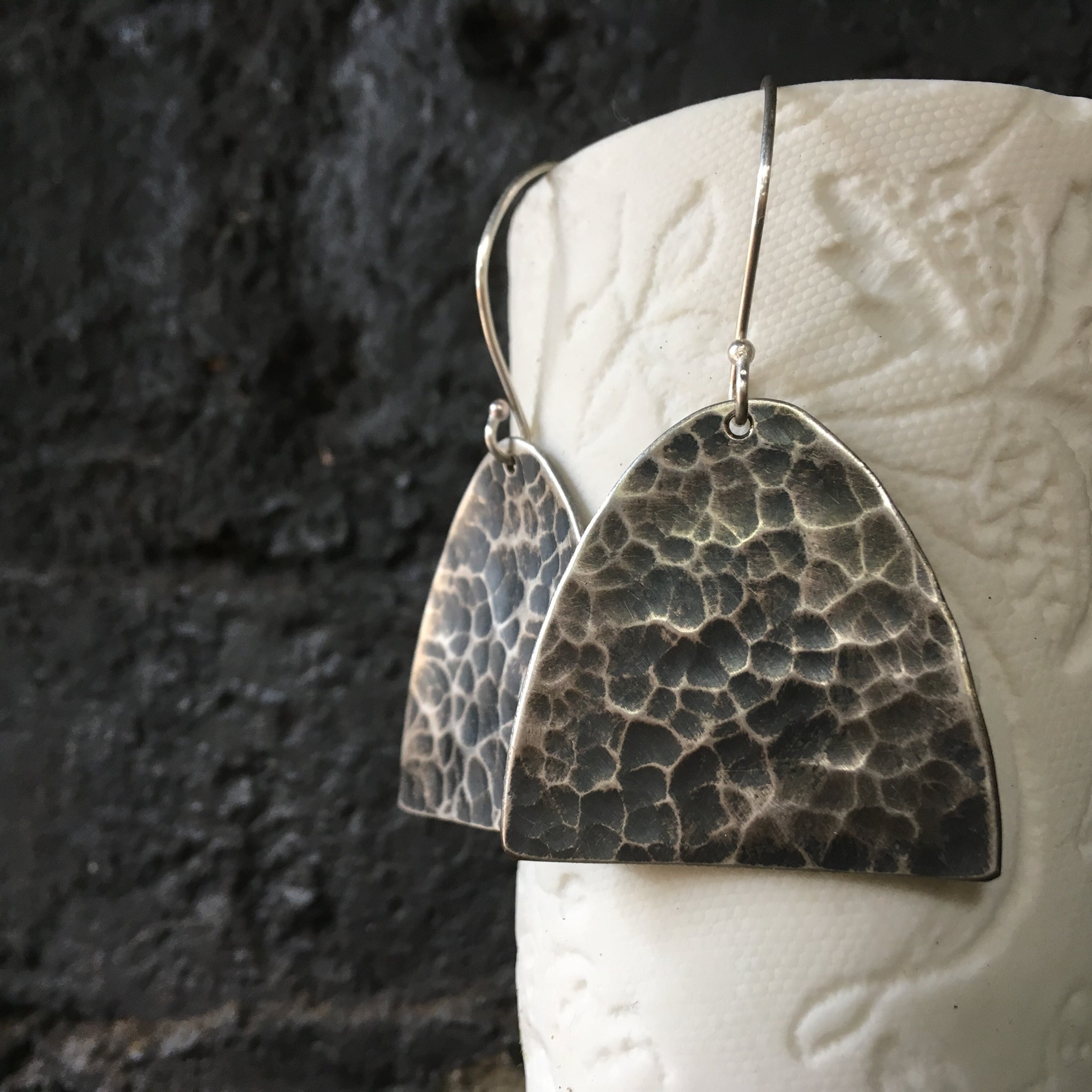 spoon earrings - black silver texture